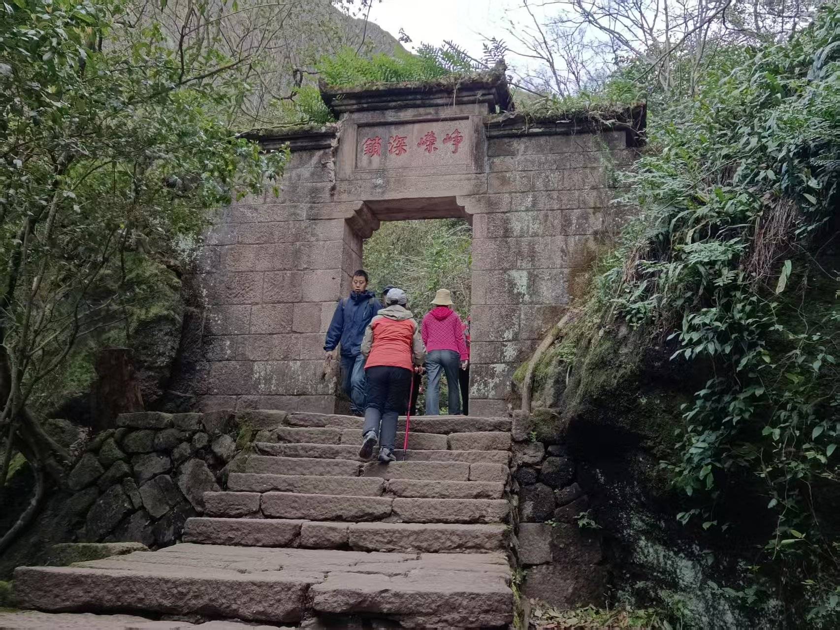 自驾游武夷山：一溪九曲涤尘心