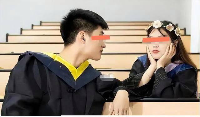 北京26岁985女博士：男友瞒着自己回江苏考公务员 追随还是分手？
